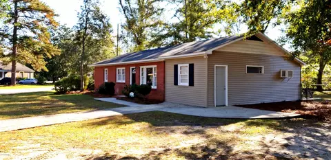 1207 Jackson Ave W, Hampton, SC 29924 photo 1