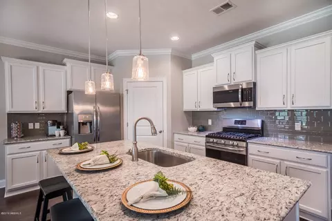 13 Bridgeton Dr, Bluffton, SC 29909 photo 1