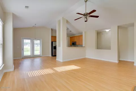 18 E Park Loop, Bluffton, SC 29910 photo 6