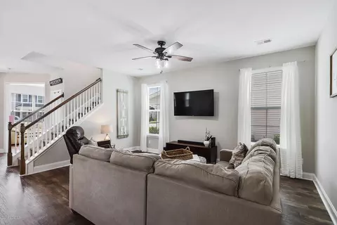 82 8th Ave, Bluffton, SC 29910 photo 5