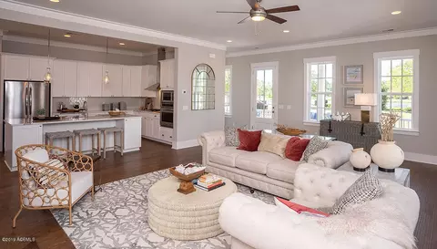 7 Caspian Ln, Bluffton, SC 29909 photo 4