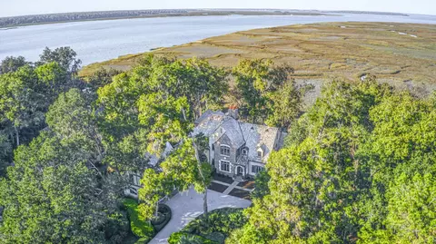91 Oak Tree Rd, Bluffton, SC 29910 photo 2