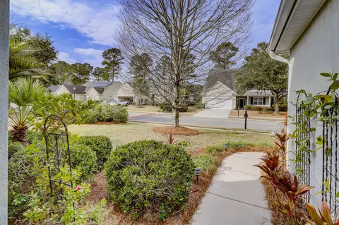131 Pinecrest Dr, Bluffton, SC 29910 photo 3