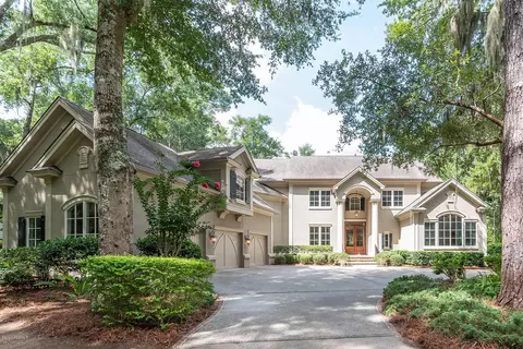 33 Hampton Ln, Bluffton, SC 29910 photo 1