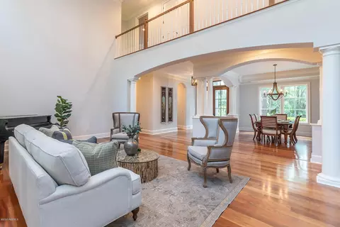 33 Hampton Ln, Bluffton, SC 29910 photo 7