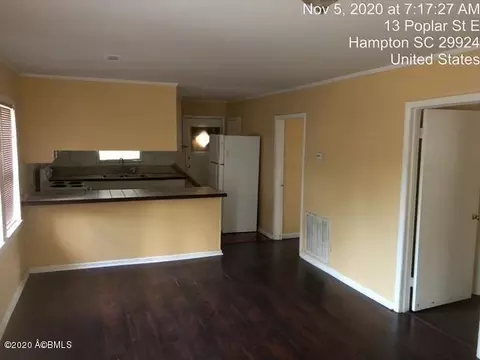 13 Poplar St E, Hampton, SC 29924 photo 2