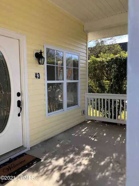 43 Pine Forest Dr, Bluffton, SC 29910 photo 2