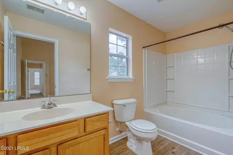 8 Spruce Dr, Bluffton, SC 29910 photo 9
