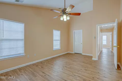 8 Spruce Dr, Bluffton, SC 29910 photo 8