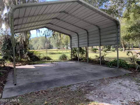 1220 Melvins Cir, Hampton, SC 29924 photo 2
