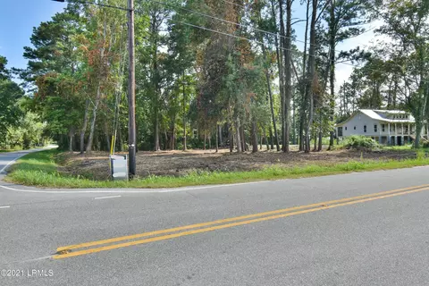 4002 Shell Point Rd, Beaufort, SC 29906