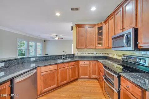 50 Station Loop, Bluffton, SC 29910 photo 3
