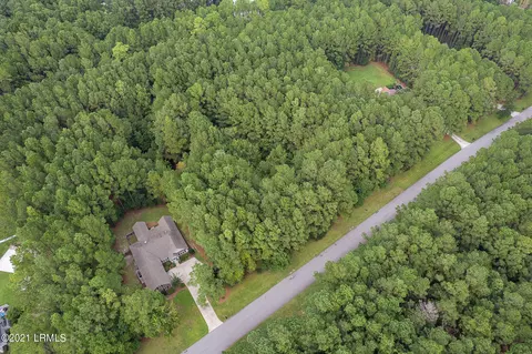 30 Bartons Run Dr, Bluffton, SC 29910 photo 2