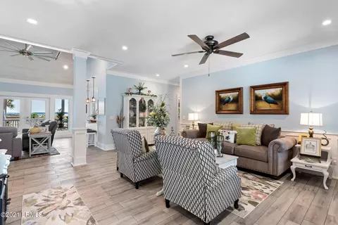 6 Pine Island Rd, Bluffton, SC 29910 photo 3