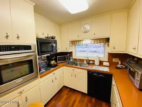 211 Ann St, Hampton, SC 29924 photo 3