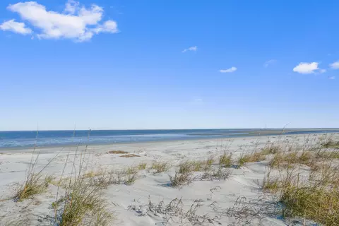 11 Harbor Dr, Saint Helena Island, SC 29920