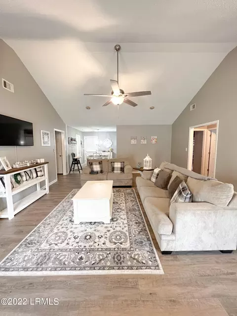 1204 Holly St W, Hampton, SC 29924 photo 2