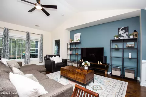 72 Lakes Xing, Bluffton, SC 29910 photo 8