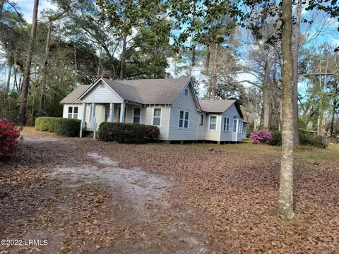 9 Carroll St, Hardeeville, SC 29927