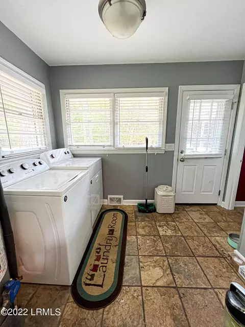 605 W Pulaski Dr, Hampton, SC 29924 photo 7