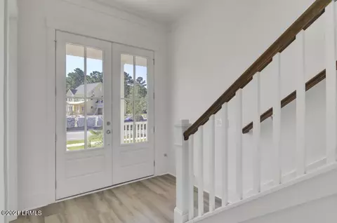 28 Skipperling Ct, Bluffton, SC 29909 photo 2