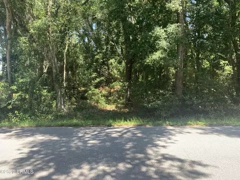 91 Orange Grove Rd, Saint Helena Island, SC 29920