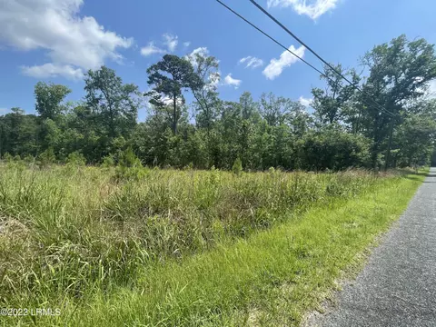 84 Cuthbert Farm Rd, Seabrook, SC 29940