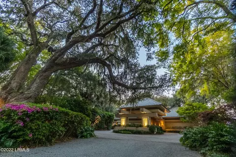 87 Oak Tree Rd, Bluffton, SC 29910 photo 2