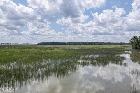 17 Sugar Mill Dr, Okatie, SC 29909