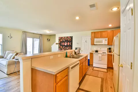 320 Campus Ln, Bluffton, SC 29909 photo 9