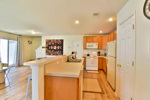 320 Campus Ln, Bluffton, SC 29909 photo 8