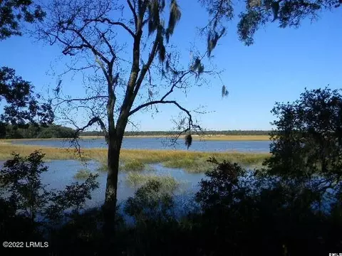 127 Fripp Point Rd, Saint Helena Island, SC 29920