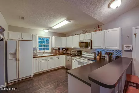 75 Bridgewater Dr, Bluffton, SC 29910 photo 6