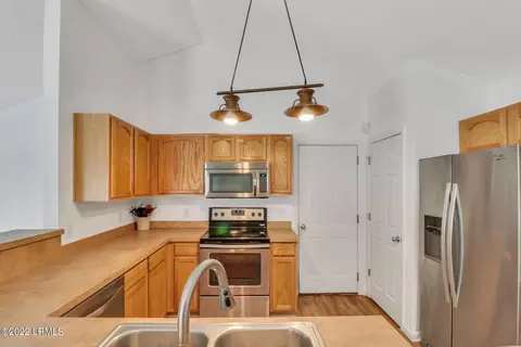 31 E Morningside Dr, Bluffton, SC 29910 photo 9