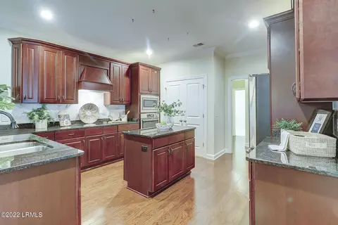 210 Medlock Pl, Bluffton, SC 29910 photo 13