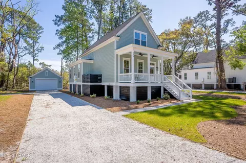 114 Little Capers Rd, Beaufort, SC 29907