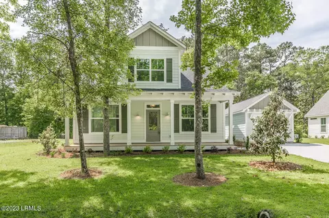 30 Faculty Dr, Beaufort, SC 29907