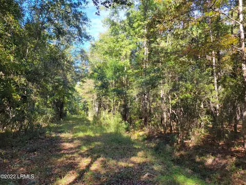 67 Holly Hall Rd #B, Beaufort, SC 29907