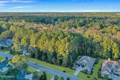 24 Driftwood Ct, Bluffton, SC 29910