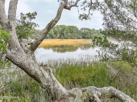 402 Islands Ave, Beaufort, SC 29902