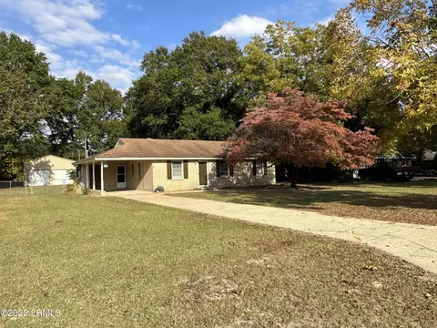 2037 Charleston Ave, Sumter, SC 29150