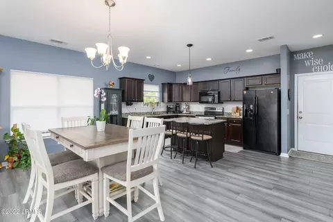 75 Running Oak Dr, Bluffton, SC 29910 photo 5