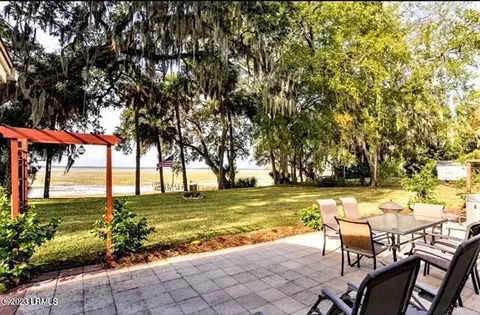 5959 Pleasant Farm Dr, Beaufort, SC 29906