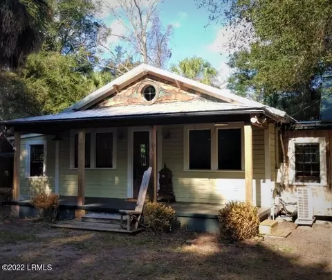 80 Gannet Point Rd, Beaufort, SC 29907