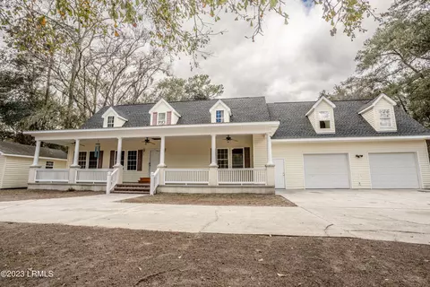 25 Joe Frazier Rd, Beaufort, SC 29906