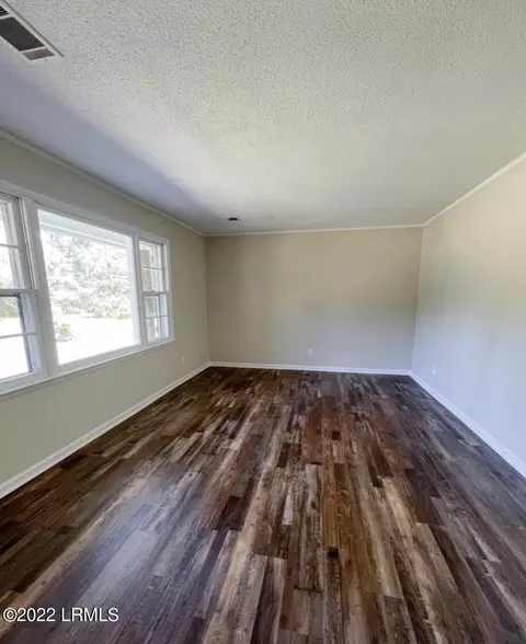 270 Wagon Wheel Rd, Hampton, SC 29924 photo 3