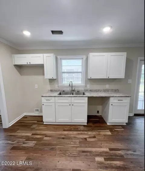 270 Wagon Wheel Rd, Hampton, SC 29924 photo 4