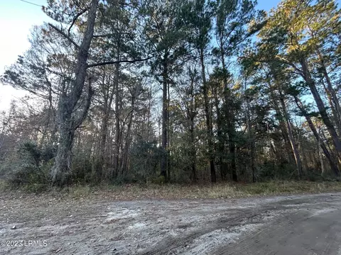 22 Honeybee Island Rd, Seabrook, SC 29940