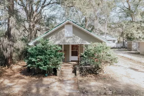 271 1st Ave, Ridgeland, SC 29936