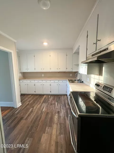 208 Schley St, Hampton, SC 29924 photo 4
